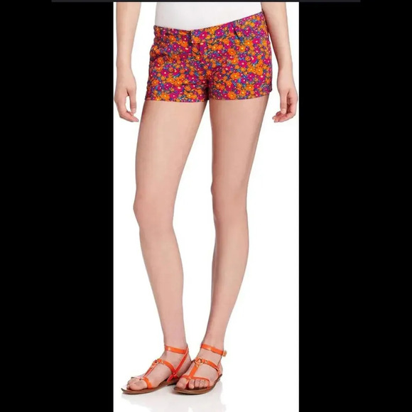 Volcom Floral Frochickie 2 1/2" Short "I MUST HAVE" Size 5 Juniors Pink Blush - Picture 2 of 15